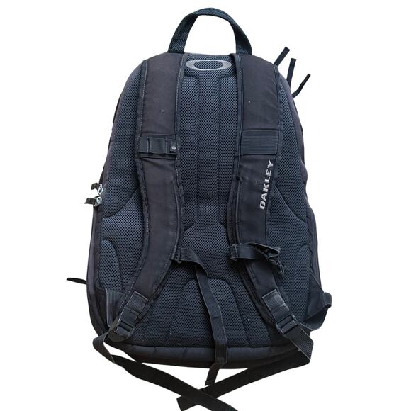 Oakley Backpack Laptop Holder Sunglasses Case Black Gray Multiple Compartments main image 8